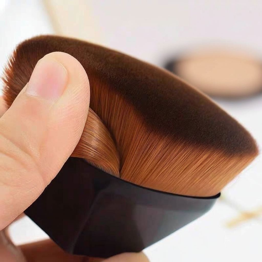 Professional Foundation Brush | Flawless Finish Synthetic Brush