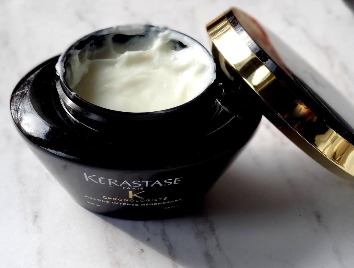 Luxurious bi-phase texture of Chronologiste Regeneration Mask