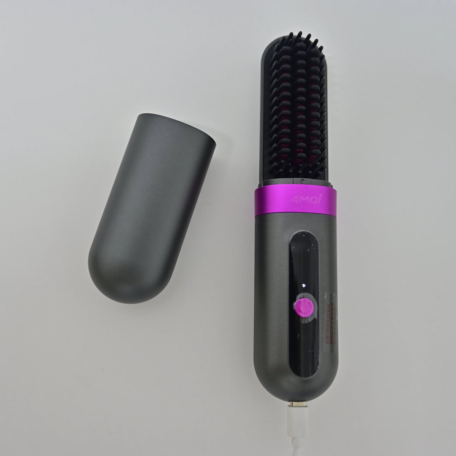 AMOI coreless straightening brush with ionic technology