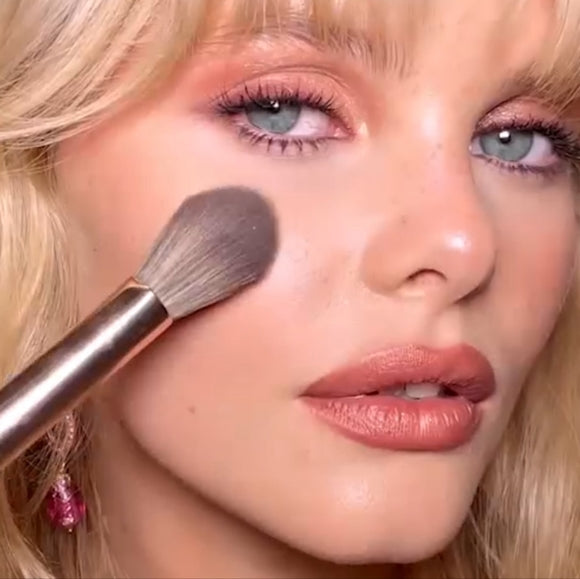 Charlotte Tilbury Pillow Talk Blush Application - Natural Radiant Flush
